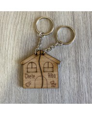 Llavero Casa con Nombre Grabado 1 o 2 piezas