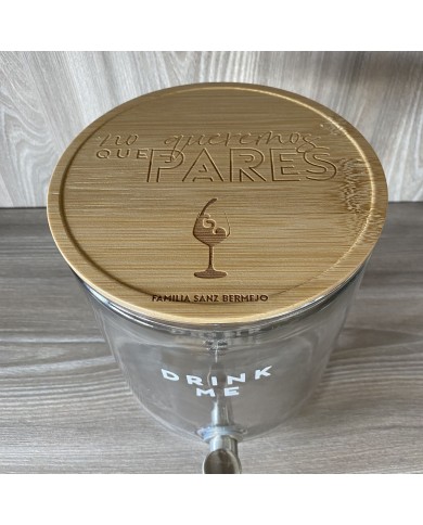 Dispensador de Bebida con Tapa Grabada y Vinilo Dispensador de Bebida con Tapa Grabada y Vinilo