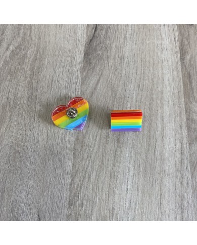 Pin Bandera del Orgullo LGBT en Forma de Corazón