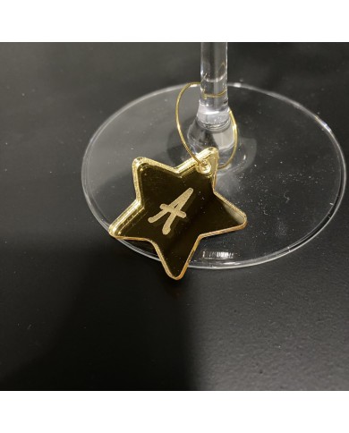 Identificador de Copa de Estrella con Inicial Grabada Identificador de Copa de Estrella con Inicial Grabada