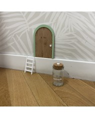 Puerta con Escalera para El Ratoncito Pérez y Bote con Nombre para Diente