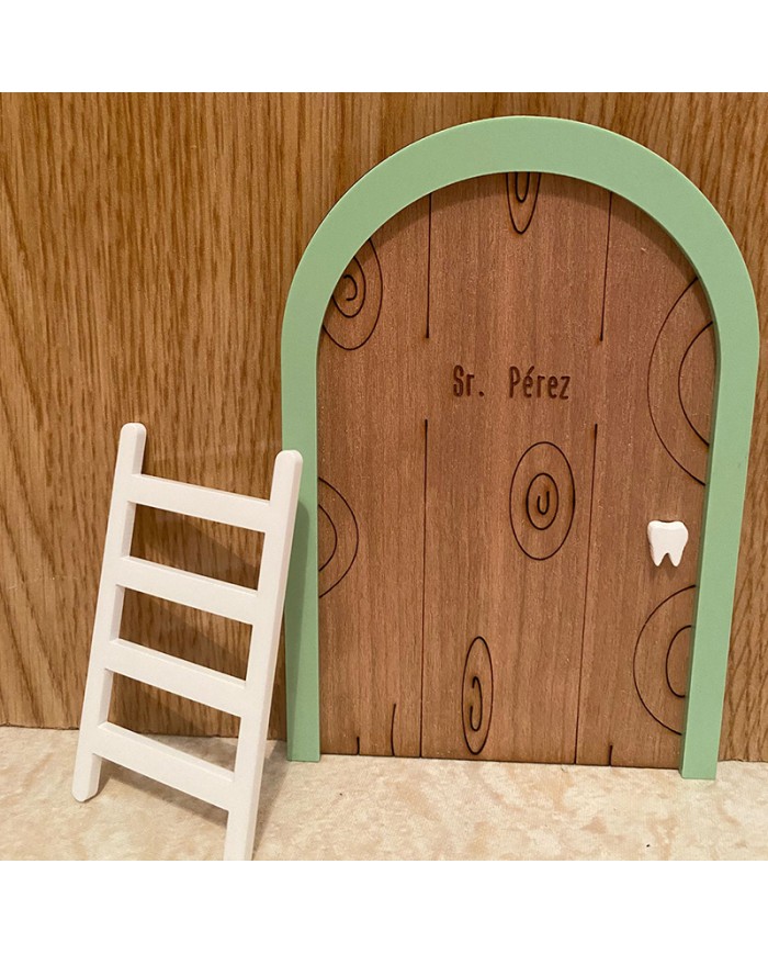 Puerta con Escalera para El Ratoncito Pérez y Bote con Nombre para Diente