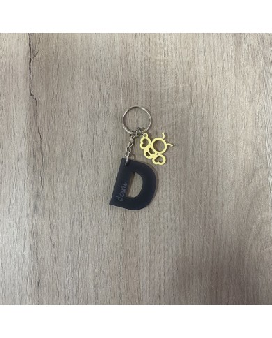 Llavero Inicial con Nombre Grabado y Colgante de Abeja Llavero Inicial con Nombre Grabado y Colgante de Abeja