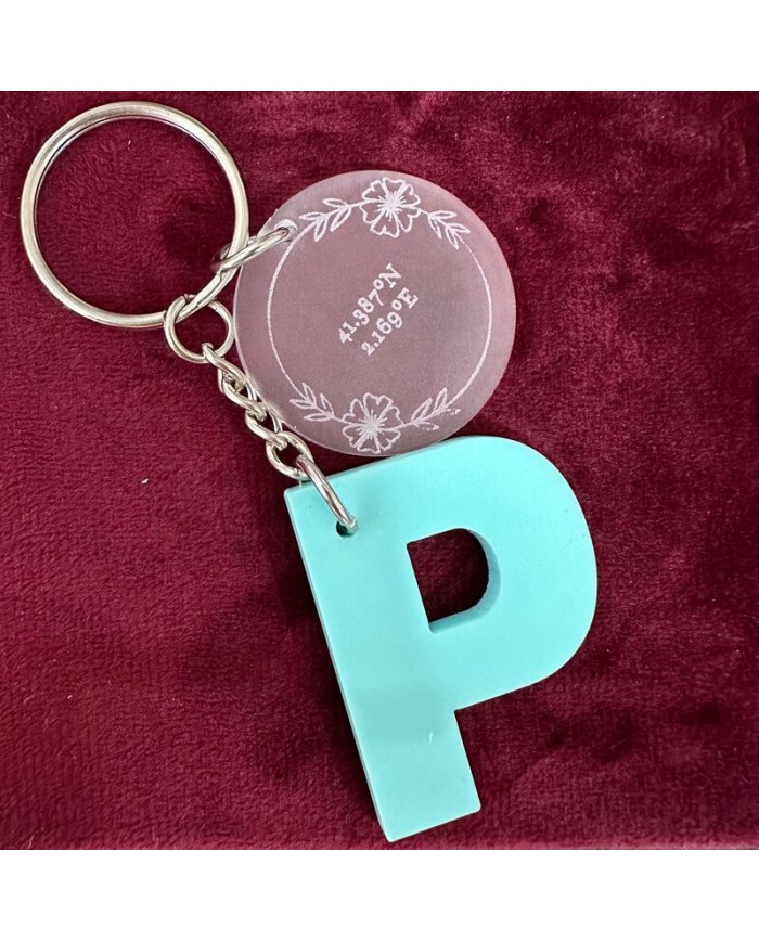 Llavero Inicial con Colgante de Coordenadas