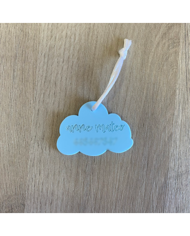 Identificador Mochila de Nube con Nombre y Número Identificador Mochila de Nube con Nombre y Número