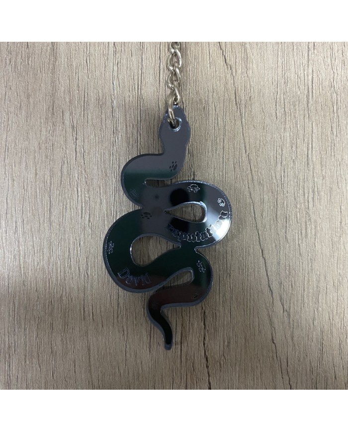 Llavero Serpiente del Disco Reputation de Taylor Swift con Nombre Llavero Serpiente del Disco Reputation de Taylor Swift con Nombre