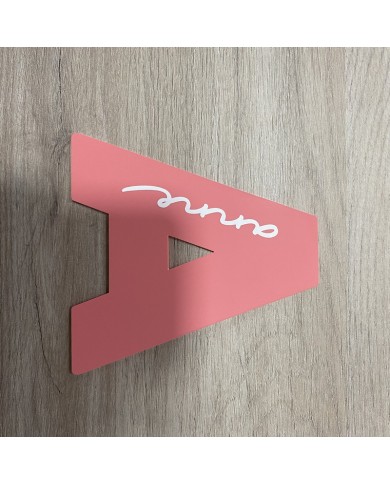 Inicial con Nombre en Vinilo