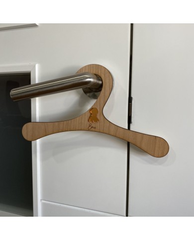 Percha con Silueta de Perro y Nombre