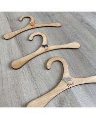 Percha con Silueta de Perro y Nombre