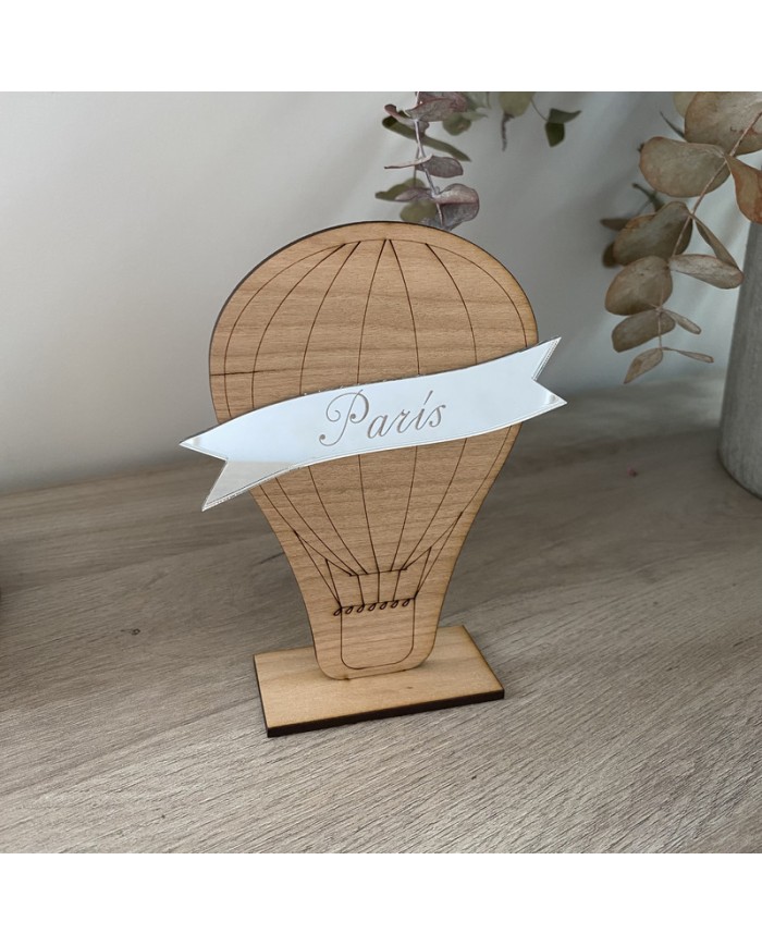 Mesero Globo Aerostático con Ciudad Mesero Globo Aerostático con Ciudad