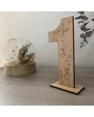 Mesero con Número Floral