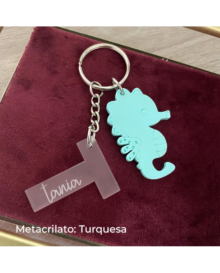Llavero Inicial con Nombre Grabado y Caballito de Mar