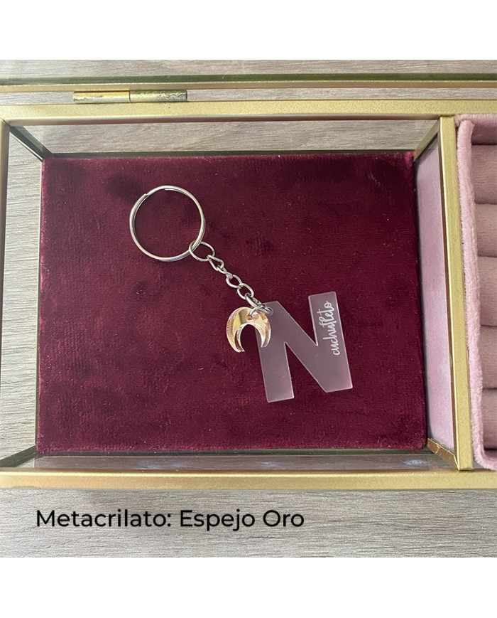 Llavero Inicial con Nombre y Colgante de Luna