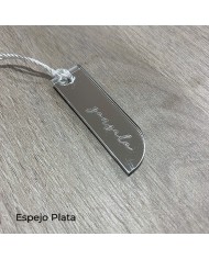 Marcasitios Etiqueta con Nombre Grabado y Borla