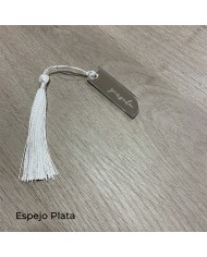 Marcasitios Etiqueta con Nombre Grabado y Borla