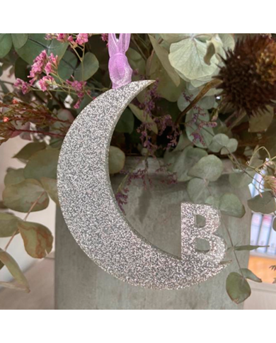 Adorno de Navidad con Forma de Luna con Inicial Adorno de Navidad con Forma de Luna con Inicial
