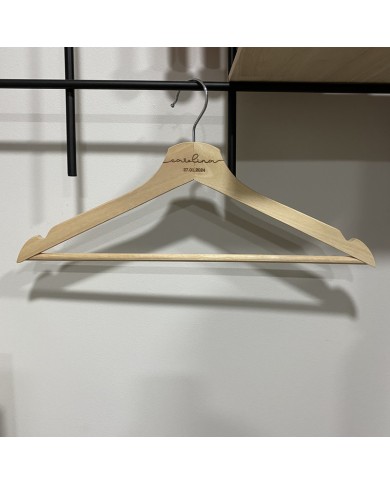 Percha Personalizada con Nombre y Fecha de Boda Grabados