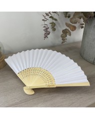 Abanicos de Madera y Papel con Nombre Grabado
