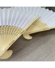 Abanicos de Madera y Papel con Nombre Grabado