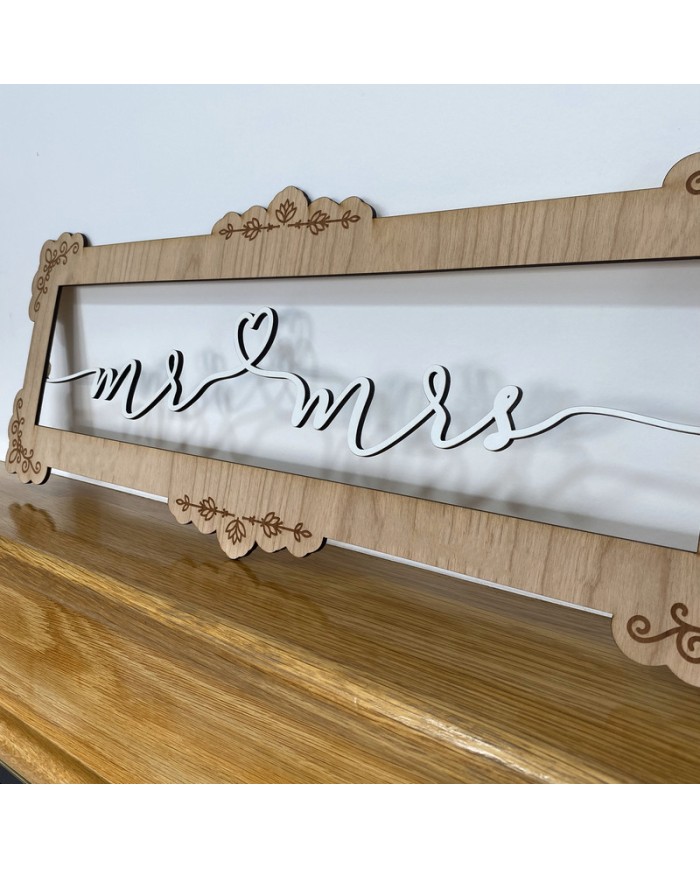 Photocall Vintage Mr&Mrs de Madera de Cerezo y Blanca con Nombre y Fecha Grabados