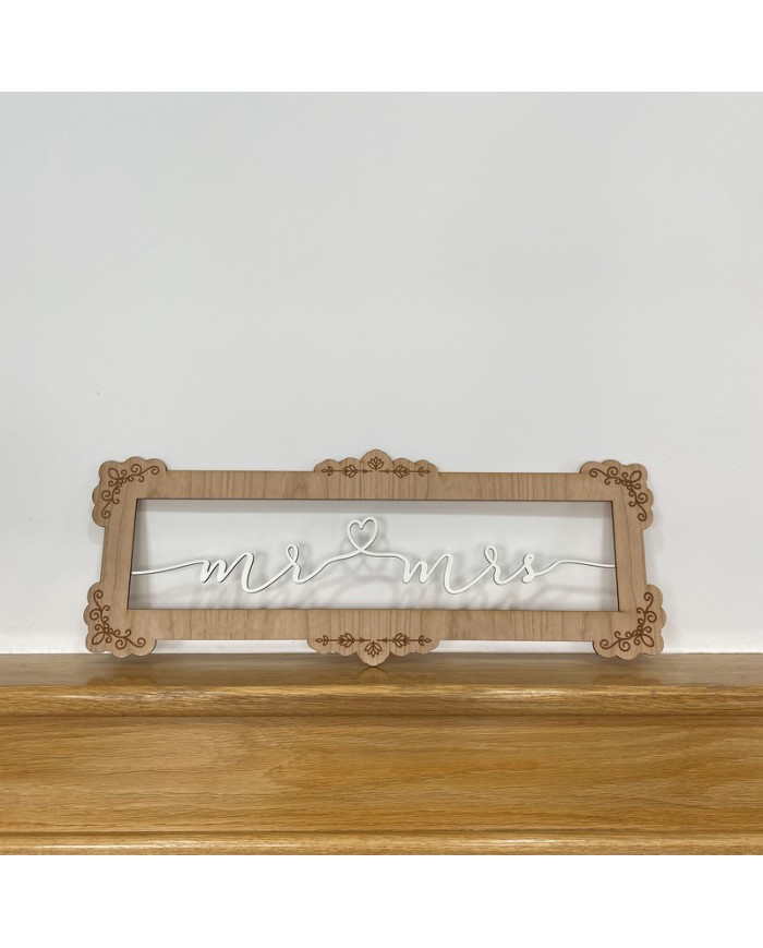 Photocall Vintage Mr&Mrs de Madera de Cerezo y Blanca con Nombre y Fecha Grabados