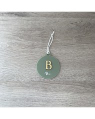 Bola de Navidad con Inicial en Metacrilato y Nombre en Vinilo Bola de Navidad con Inicial en Metacrilato y Nombre en Vinilo