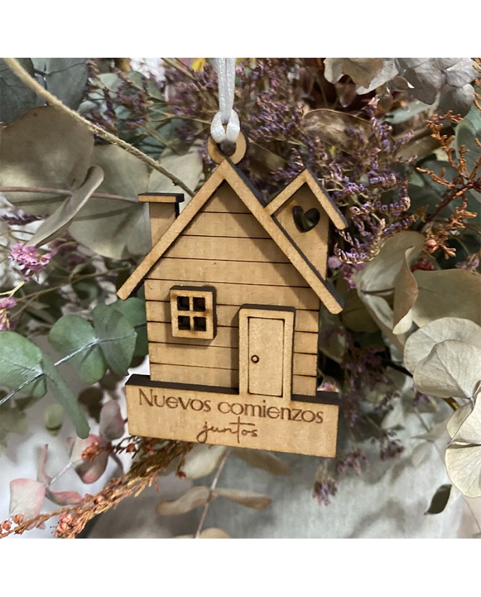 Adorno Navideño en Forma de Casa de Madera Personalizada
