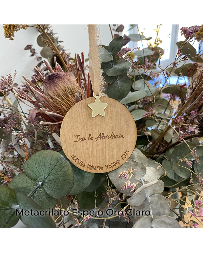 Bola de Navidad "Nuestro Primer Año" para Dos Nombres con Estrella