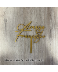 Topper Elegante con Nombres Entrelazados y Fecha de Boda