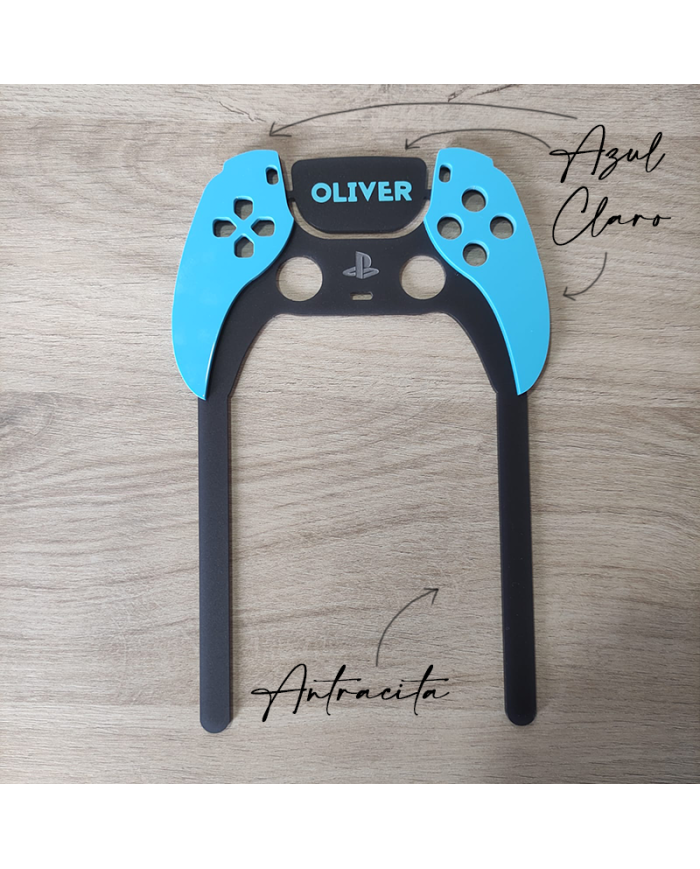 Topper Mando PS5 de Metacrilato con Nombre en Vinilo