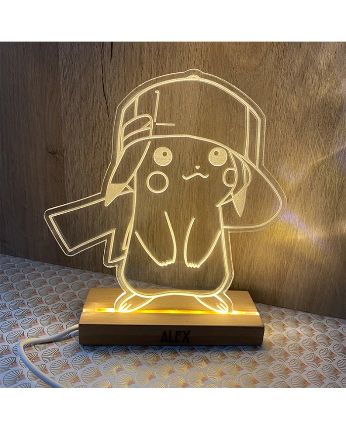 Lámpara de Pikachu con Base de Madera con Nombre Grabado