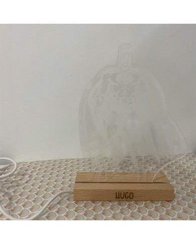 Lámpara de Batman con Base de Madera Grabada Lámpara de Batman con Base de Madera Grabada