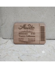 Entradas para Teatro con Fecha y Asiento Personalizadas con Nombre en Madera Grabada