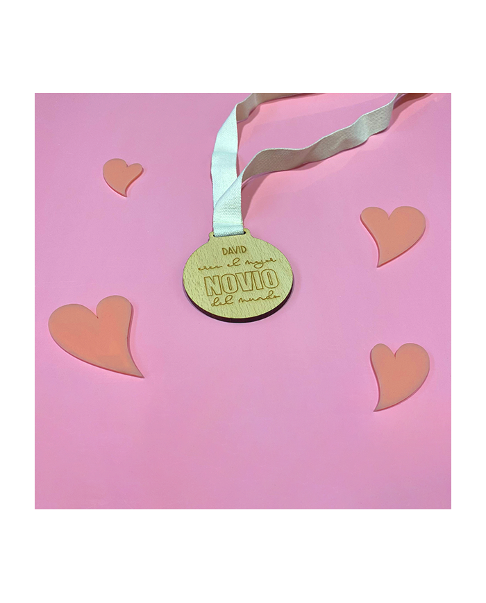Medalla "El Mejor Novio del Mundo" o "La Mejor Novia del Mundo" de Madera Personalizada con Nombre Medalla "El Mejor Novio del Mundo" o "La Mejor Novia del Mundo" de Madera Personalizada con Nombre