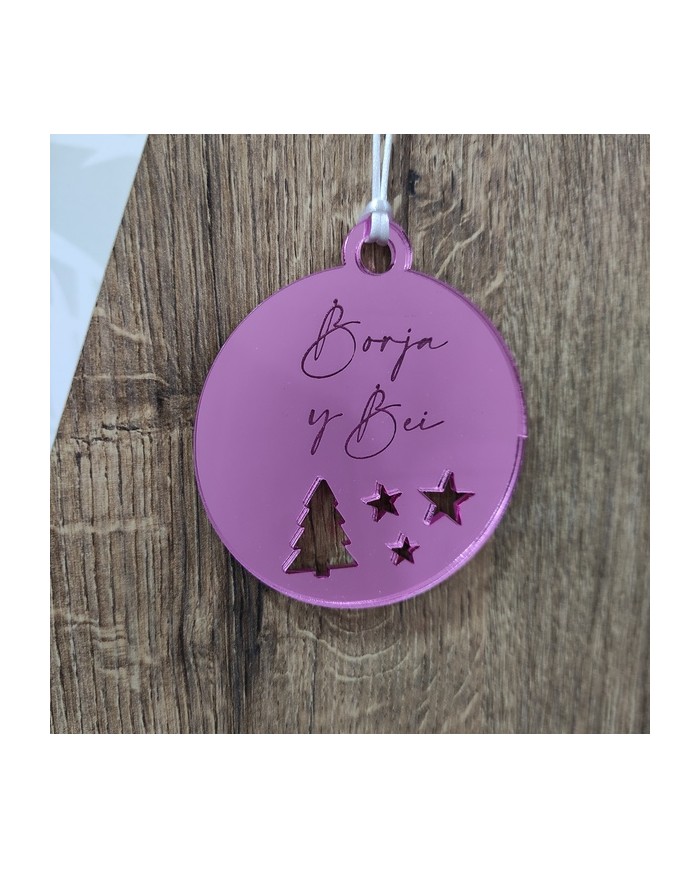 Bola de Navidad Nombres Grabados y Árbol y Estrellas Caladas