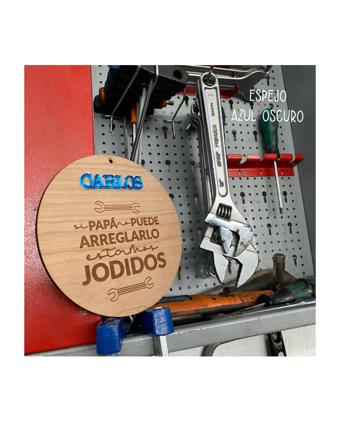 Cartel de Madera del Día del Padre "Si papá no puede arreglarlo estamos jodidos" Grabado y con Nombre en Metacrilato Cartel de Madera del Día del Padre "Si papá no puede arreglarlo estamos jodidos" Grabado y con Nombre en Metacrilato