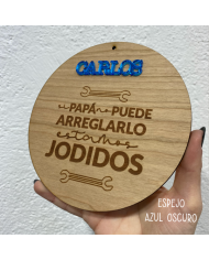 Cartel de Madera del Día del Padre "Si papá no puede arreglarlo estamos jodidos" Grabado y con Nombre en Metacrilato Cartel de Madera del Día del Padre "Si papá no puede arreglarlo estamos jodidos" Grabado y con Nombre en Metacrilato