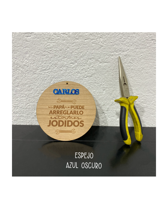 Cartel de Madera del Día del Padre "Si papá no puede arreglarlo estamos jodidos" Grabado y con Nombre en Metacrilato Cartel de Madera del Día del Padre "Si papá no puede arreglarlo estamos jodidos" Grabado y con Nombre en Metacrilato