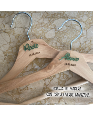 Percha Con Nombre en Metacrilato y Fecha Grabada para Bodas