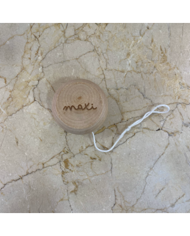 Yoyó de Madera con Nombre Grabado Yoyó de Madera con Nombre Grabado