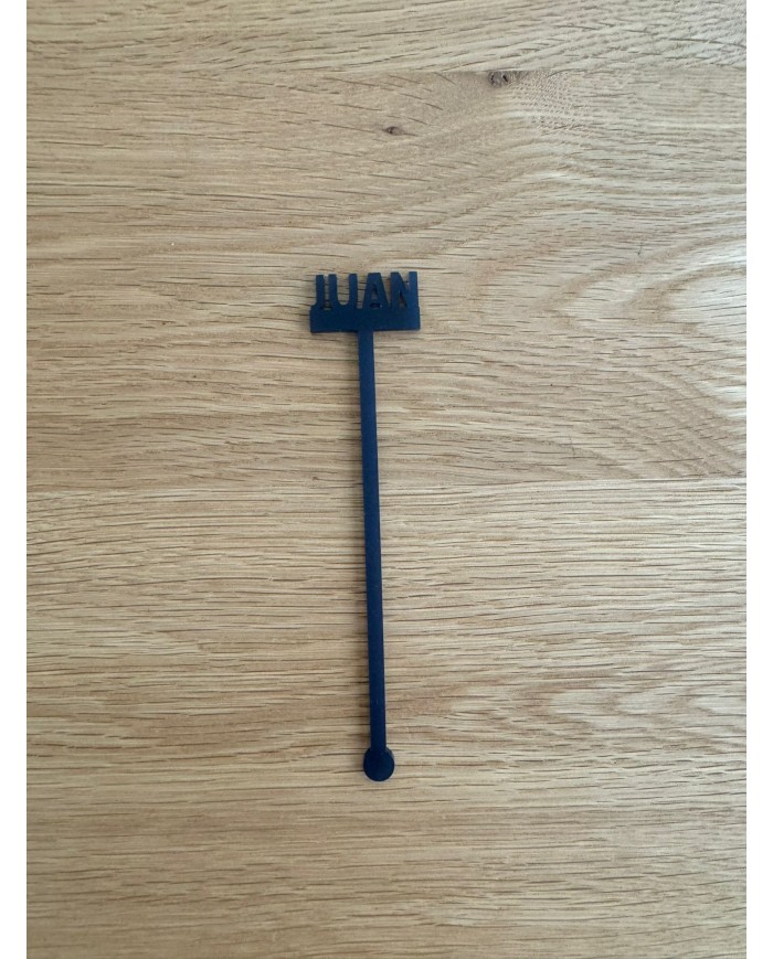 Agitador con nombre troquelado