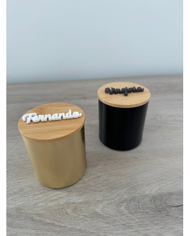 VELA AROMÁTICA EN METAL CON TAPA MADERA + NOMBRE VELA AROMÁTICA EN METAL CON TAPA MADERA + NOMBRE