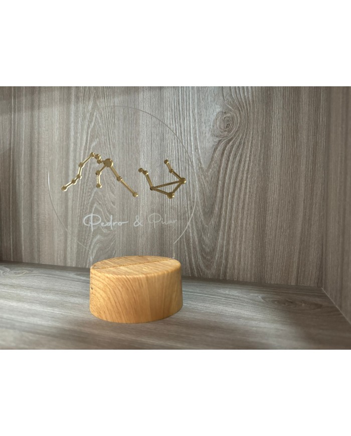 LAMPARA CONSTELACIONES CON 2 NOMBRES, BASE INALAMBRICA EFECTO MADERA