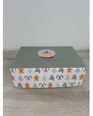 CAJA NAVIDEÑA CAVA DORADO CON NOMBRE