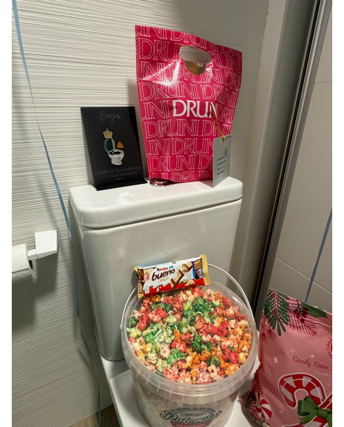 TROFEO CARTEL CUMPLE WC CON NOMBRE Y EDAD