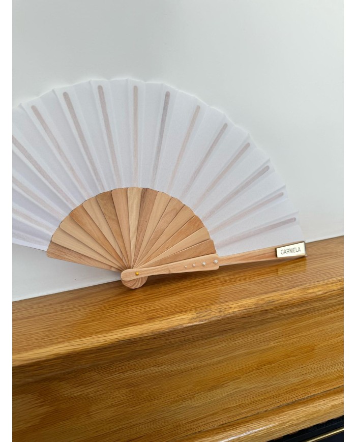 ABANICO PLACA Y PERLAS CON NOMBRE