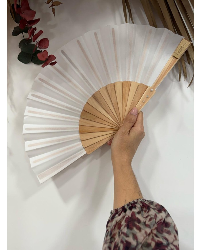 ABANICO PLACA Y PERLAS CON NOMBRE