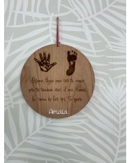PLACA CARTEL DIA DE LA MADRE CON HUELLA DE MANO Y PIE DEL BEBÉ CON NOMBRE