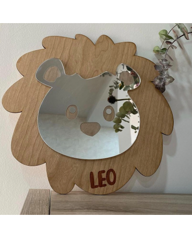 Espejo de León con Nombre Espejo de León con Nombre