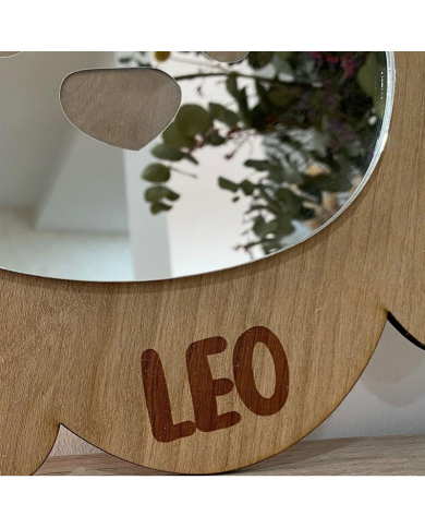 Espejo de León con Nombre Espejo de León con Nombre